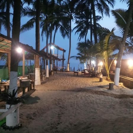 Anandi Villa Homestay Adhi Luaran gambar