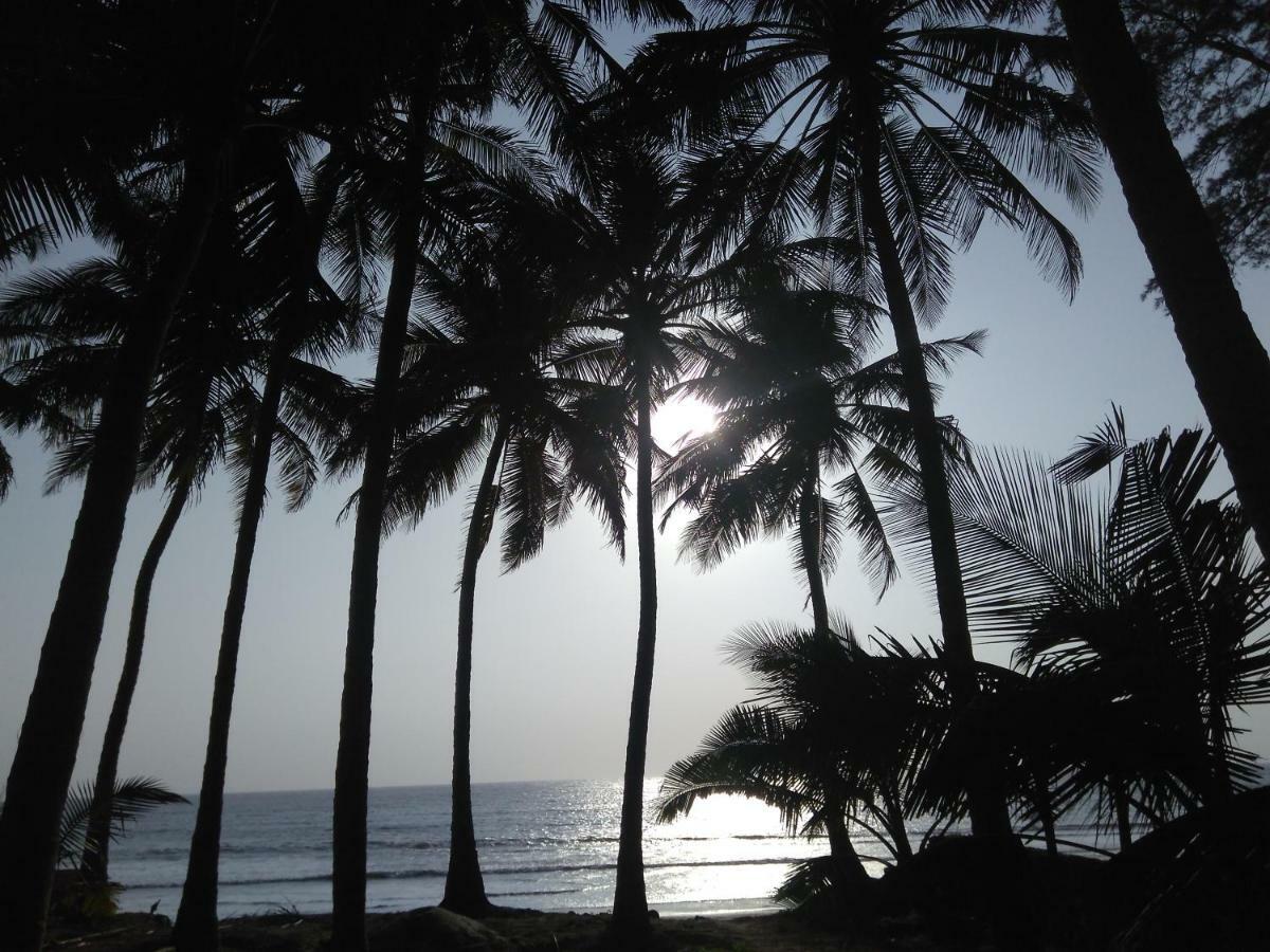 Anandi Villa Homestay Adhi Luaran gambar
